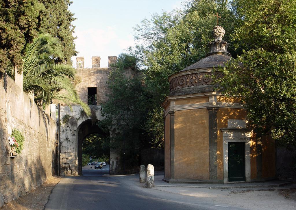 Porta Latina Apartment Rome Exterior photo